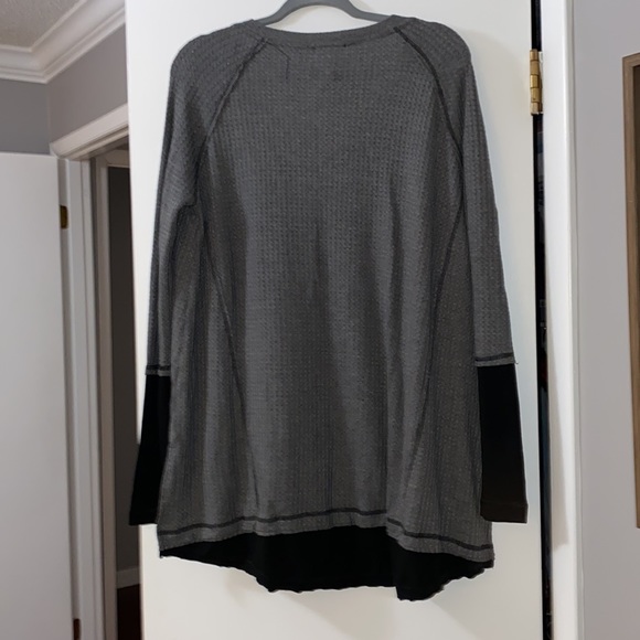IN LOOM Raw edge thermal long sleeve top NWT Size Small - Picture 6 of 16